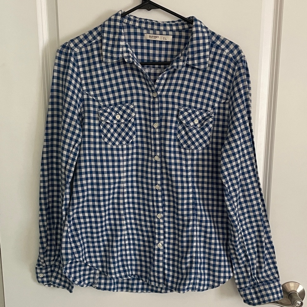 Blue & white checkered button-down - super soft! 💙🤍